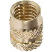 закладная с отверстием М6 L=13 Т2